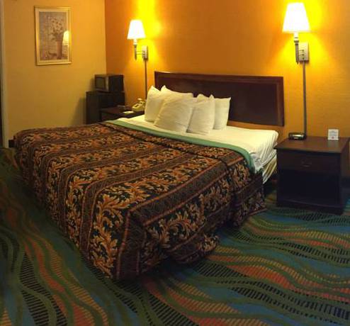 Imagen general del Hotel Days Inn By Wyndham Norfolk Military Circle. Foto 1