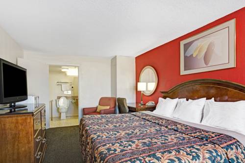 Imagen de la habitación del Hotel Days Inn By Wyndham Norfolk Military Circle. Foto 12