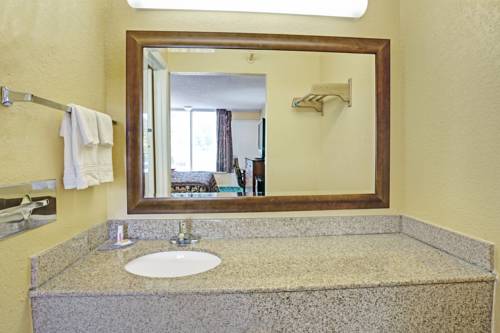 Imagen de la habitación del Hotel Days Inn By Wyndham Norfolk Military Circle. Foto 13
