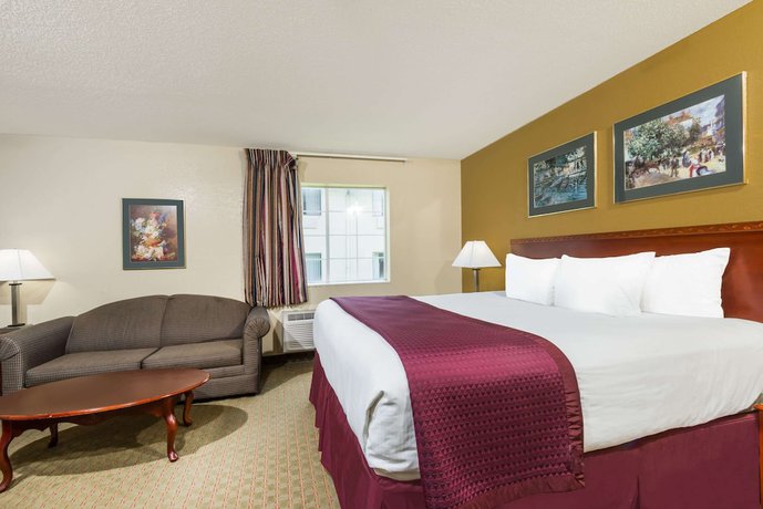 Imagen de la habitación del Hotel Days Inn By Wyndham Norton. Foto 7