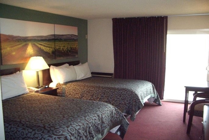 Imagen de la habitación del Hotel Days Inn By Wyndham Novato/san Francisco. Foto 6