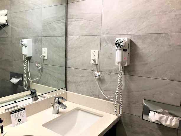 Imagen de la habitación del Hotel Days Inn By Wyndham Novato/san Francisco. Foto 9