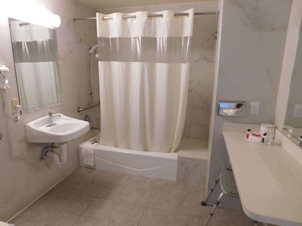 Imagen de la habitación del Hotel Days Inn By Wyndham Novato/san Francisco. Foto 17