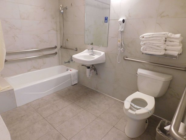 Imagen de la habitación del Hotel Days Inn By Wyndham Novato/san Francisco. Foto 19