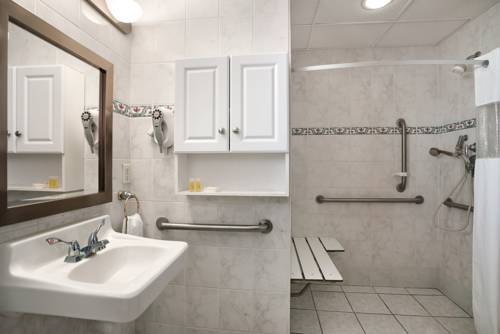 Imagen de la habitación del Hotel Days Inn By Wyndham Ocean City Oceanfront. Foto 15