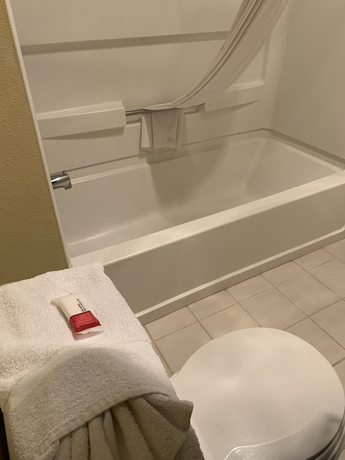 Imagen de la habitación del Hotel Days Inn By Wyndham Ocean Shores. Foto 8