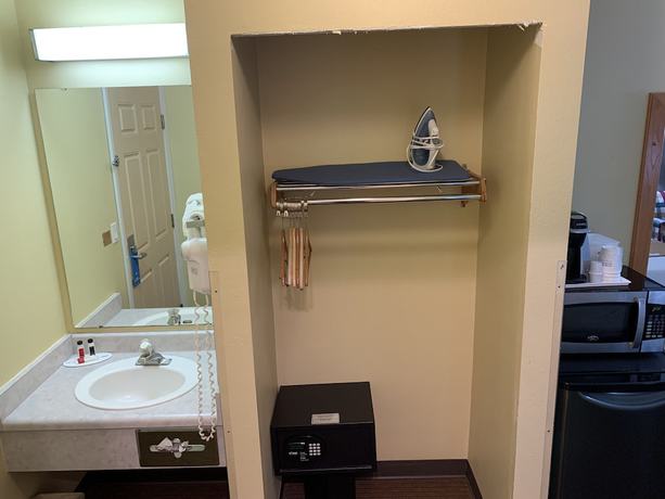 Imagen de la habitación del Hotel Days Inn By Wyndham Ocean Shores. Foto 13