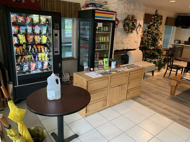 Imagen de los interiores del Hotel Days Inn By Wyndham Ocean Shores. Foto 19