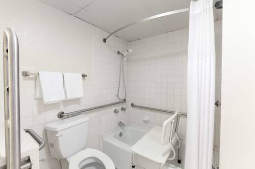 Imagen de la habitación del Hotel Days Inn By Wyndham Oklahoma City Fairground. Foto 3