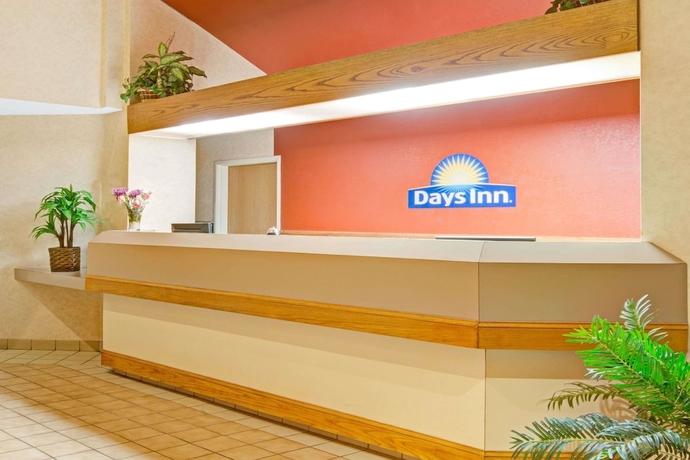 Imagen de los interiores del Hotel Days Inn By Wyndham Olathe Medical Center. Foto 14