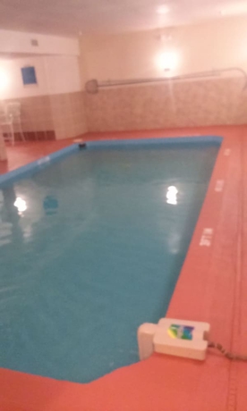 Imagen de la piscina del Hotel Days Inn By Wyndham Olathe Medical Center. Foto 19