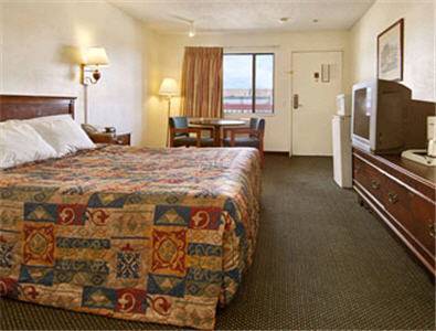 Imagen de la habitación del Hotel Days Inn By Wyndham Ontario Airport. Foto 4