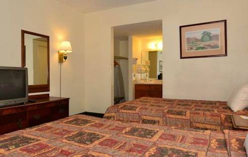 Imagen de la habitación del Hotel Days Inn By Wyndham Ontario Airport. Foto 7