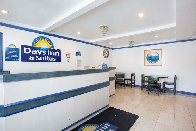 Imagen de los interiores del Hotel Days Inn By Wyndham Orange Anaheim. Foto 16