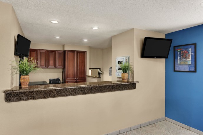 Imagen de los interiores del Hotel Days Inn By Wyndham Orange Park/jacksonville. Foto 14