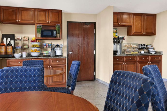 Imagen de los interiores del Hotel Days Inn By Wyndham Orange Park/jacksonville. Foto 18