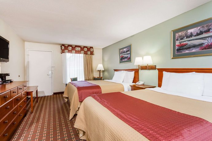 Imagen de la habitación del Hotel Days Inn By Wyndham Orangeburg. Foto 8