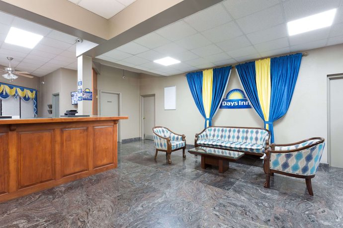Imagen de los interiores del Hotel Days Inn By Wyndham Orangeburg. Foto 17