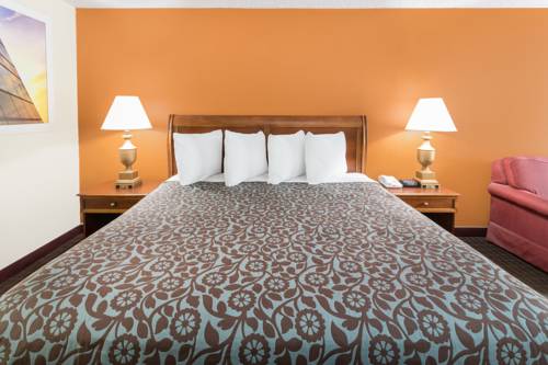 Imagen de la habitación del Hotel Days Inn By Wyndham Orangeburg South. Foto 2