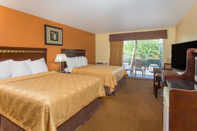 Imagen de la habitación del Hotel Days Inn By Wyndham Palm Springs. Foto 14