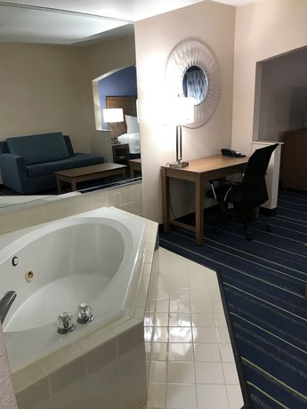 Imagen de la habitación del Hotel Days Inn By Wyndham Panama City. Foto 9
