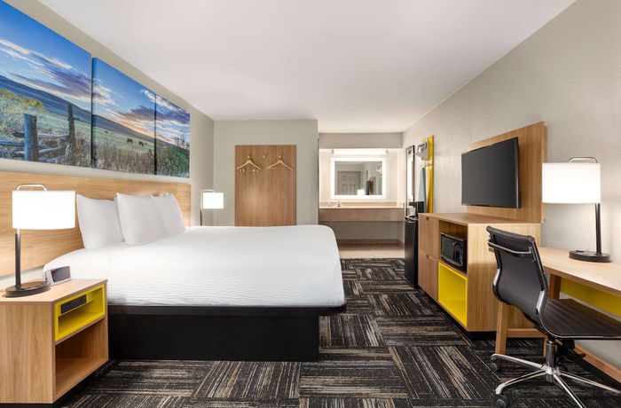 Imagen de la habitación del Hotel Days Inn By Wyndham Paris. Foto 2