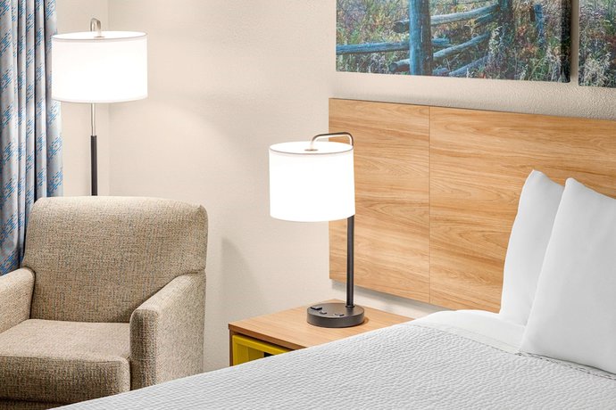 Imagen de la habitación del Hotel Days Inn By Wyndham Paris. Foto 3