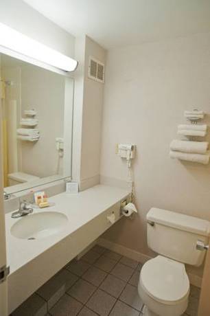 Imagen de la habitación del Hotel Days Inn By Wyndham Parsippany. Foto 4