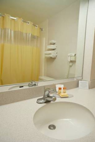 Imagen de la habitación del Hotel Days Inn By Wyndham Parsippany. Foto 11