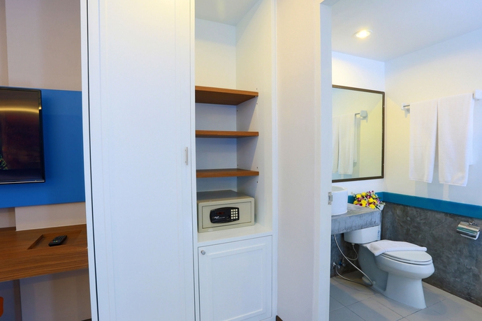 Imagen de la habitación del Hotel Days Inn By Wyndham Patong Beach Phuket. Foto 3
