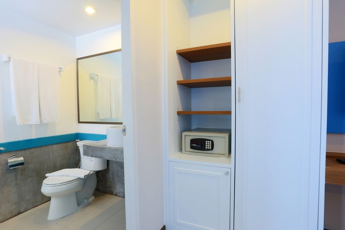 Imagen de la habitación del Hotel Days Inn By Wyndham Patong Beach Phuket. Foto 4