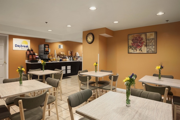 Imagen del bar/restaurante del Hotel Days Inn By Wyndham Philadelphia Convention Center. Foto 3