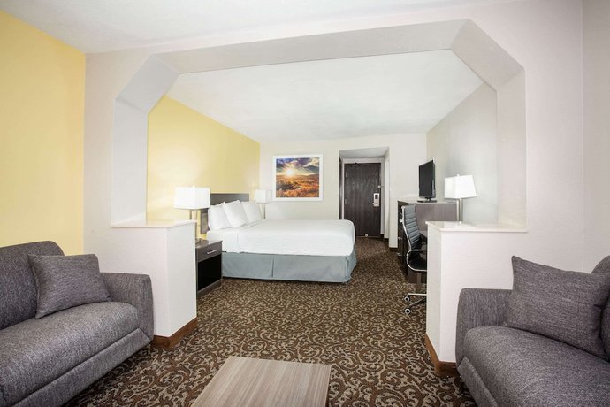 Imagen de la habitación del Hotel Days Inn By Wyndham Phoenix North. Foto 9