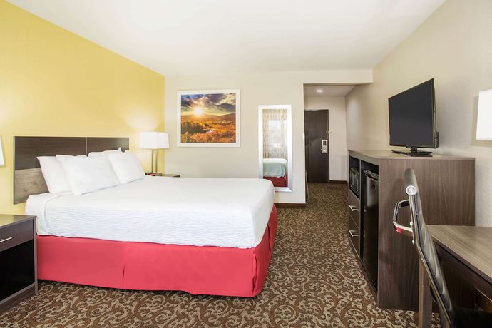 Imagen de la habitación del Hotel Days Inn By Wyndham Phoenix North. Foto 13