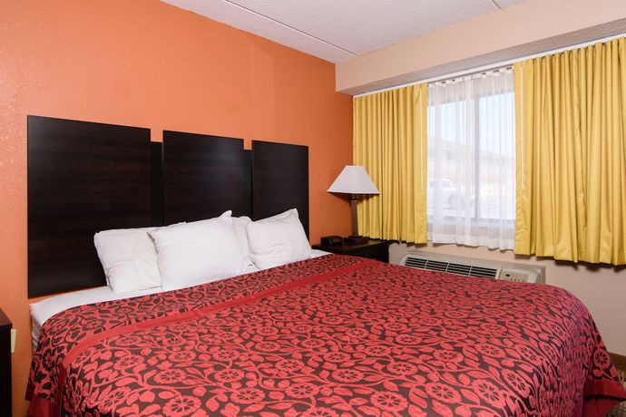 Imagen de la habitación del Hotel Days Inn By Wyndham Pittsburgh-harmarville. Foto 6
