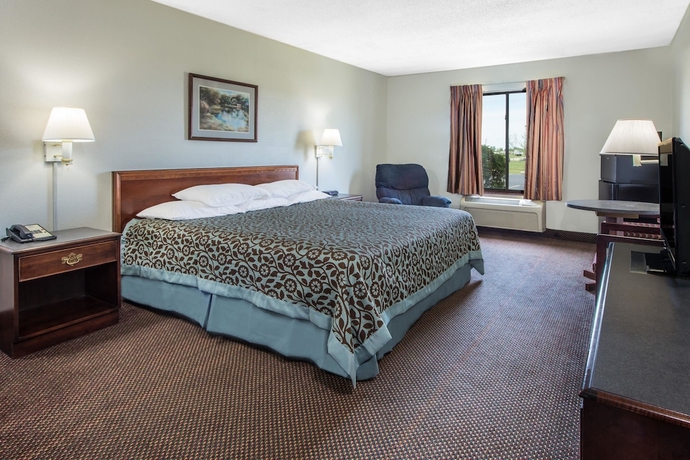 Imagen de la habitación del Hotel Days Inn By Wyndham Pontoon Beach. Foto 7