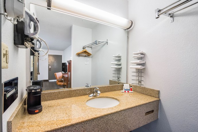 Imagen de la habitación del Hotel Days Inn By Wyndham Raleigh Glenwood-crabtree. Foto 12