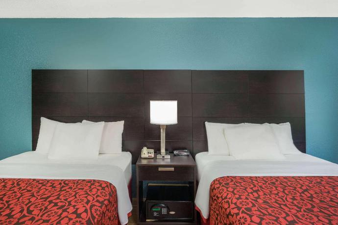 Imagen de la habitación del Hotel Days Inn By Wyndham Raleigh Midtown. Foto 10