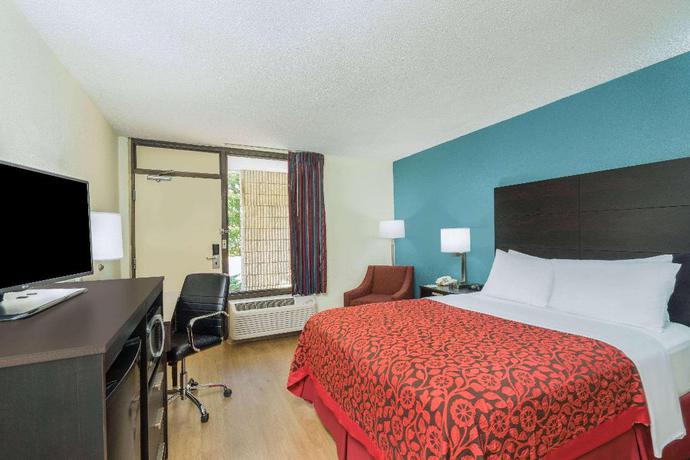 Imagen de la habitación del Hotel Days Inn By Wyndham Raleigh Midtown. Foto 15