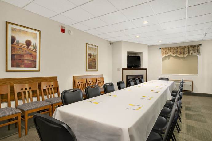 Imagen de los interiores del Hotel Days Inn By Wyndham Rapid City. Foto 11