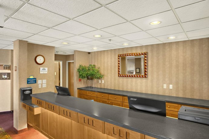 Imagen de los interiores del Hotel Days Inn By Wyndham Rapid City. Foto 12