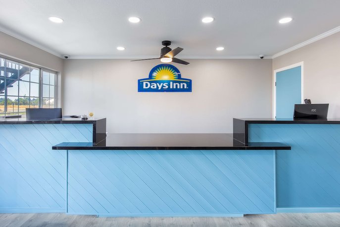 Imagen de los interiores del Hotel Days Inn By Wyndham Red Bluff. Foto 16