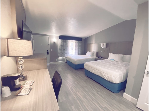 Imagen de la habitación del Hotel Days Inn By Wyndham Redwood City. Foto 5