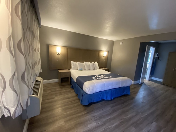 Imagen de la habitación del Hotel Days Inn By Wyndham Redwood City. Foto 7