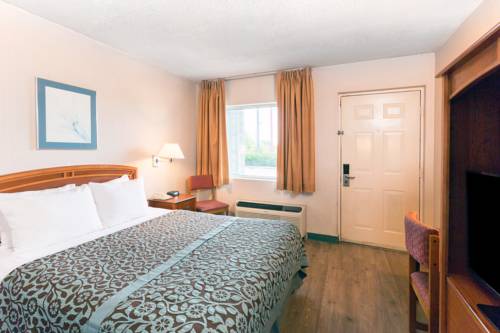 Imagen de la habitación del Hotel Days Inn By Wyndham Richmond. Foto 10