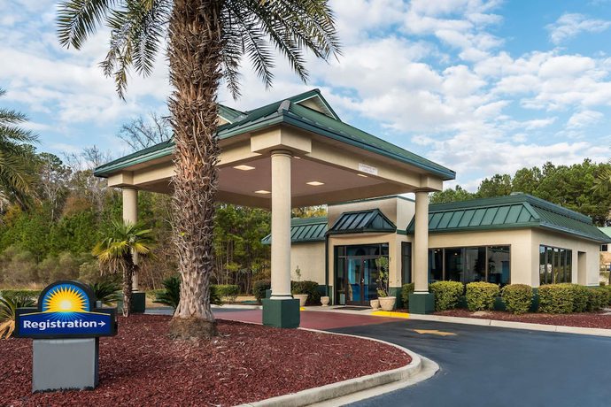 Imagen general del Hotel Days Inn By Wyndham Richmond Hill/savannah. Foto 1