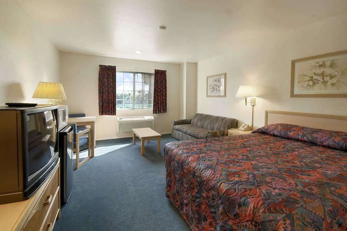 Imagen de la habitación del Hotel Days Inn By Wyndham Riverside Tyler Mall. Foto 4