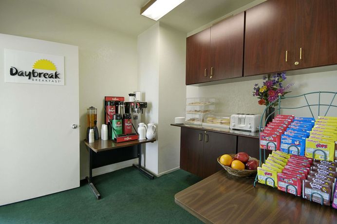 Imagen del bar/restaurante del Hotel Days Inn By Wyndham Riverside Tyler Mall. Foto 3