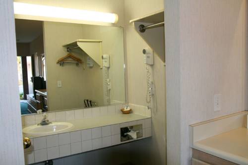 Imagen de la habitación del Hotel Days Inn By Wyndham Rocklin/sacramento. Foto 4