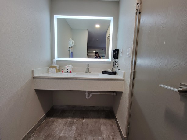 Imagen de la habitación del Hotel Days Inn By Wyndham Ruidoso Downs. Foto 14